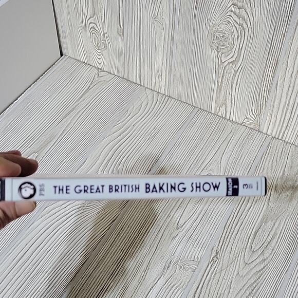 The Great Bitish Baking Show, Season 2, DVD Set - Picture 3 of 8
